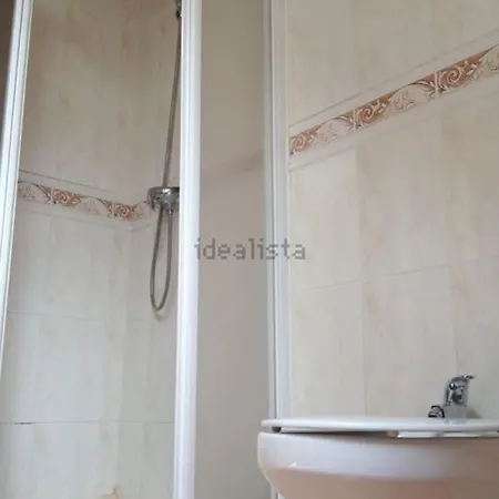 A Un Kilometro De Playas. *